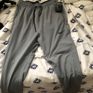 Nike jogger dri-fit